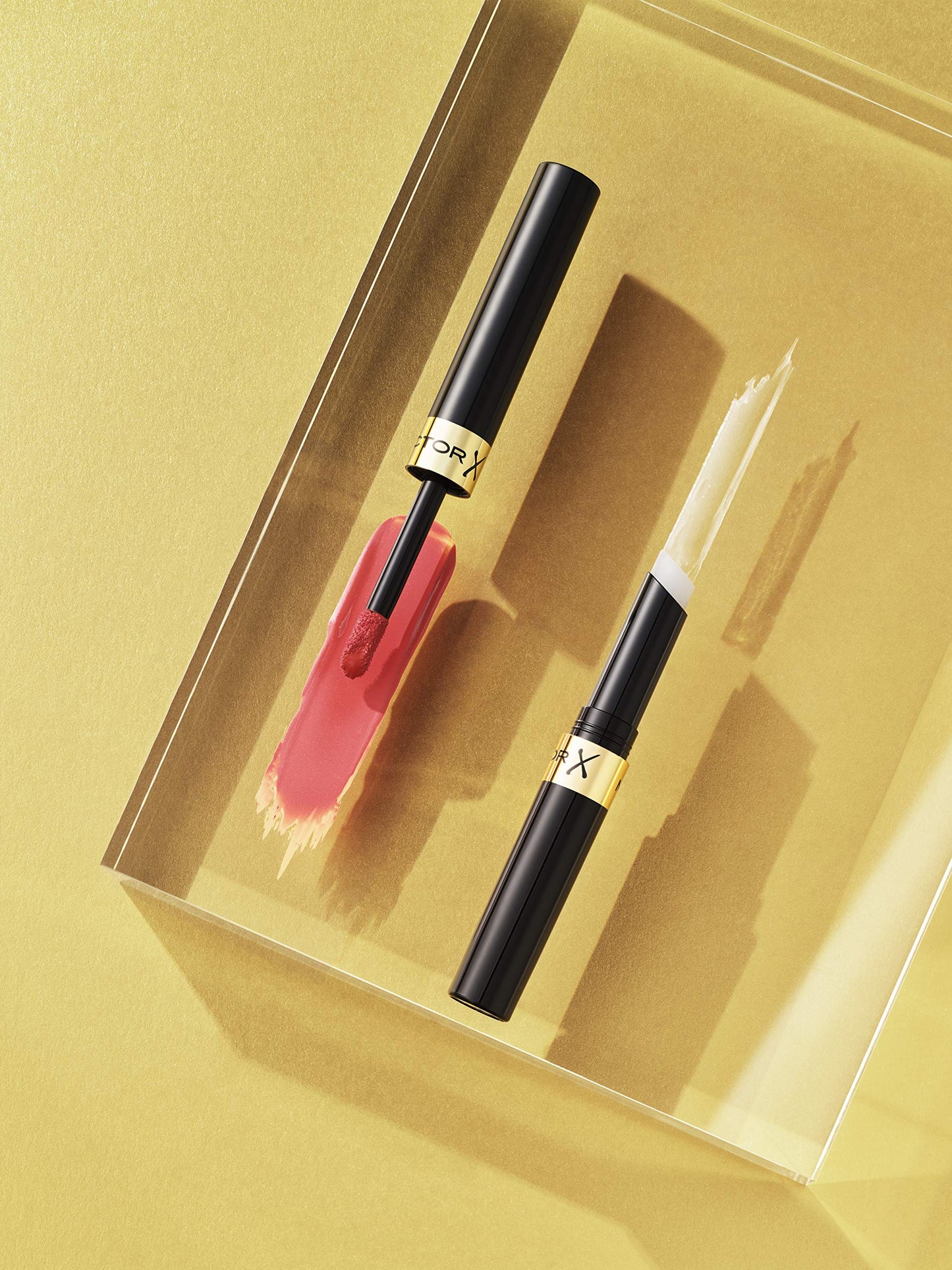 Max Factor - Lipfinity Lip Colour - Rossetto Lunga Durata e Gloss Idratante con Applicazione Bifase - Nuance 070 Spicy- 2.3 ml e 1.9 g